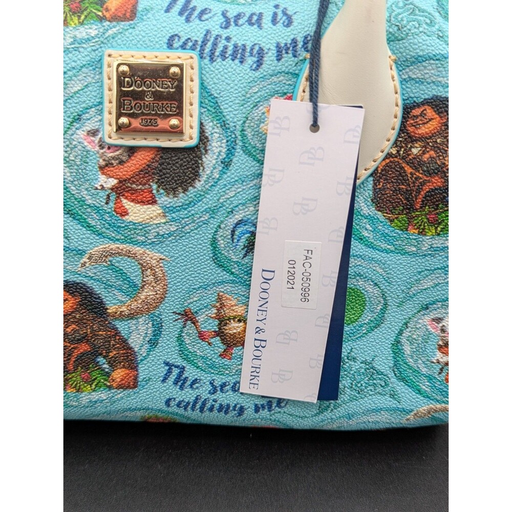 Disney Parks Dooney & Bourke Moana Barrel Bag Purse New With Tags - Picture 5 of 8